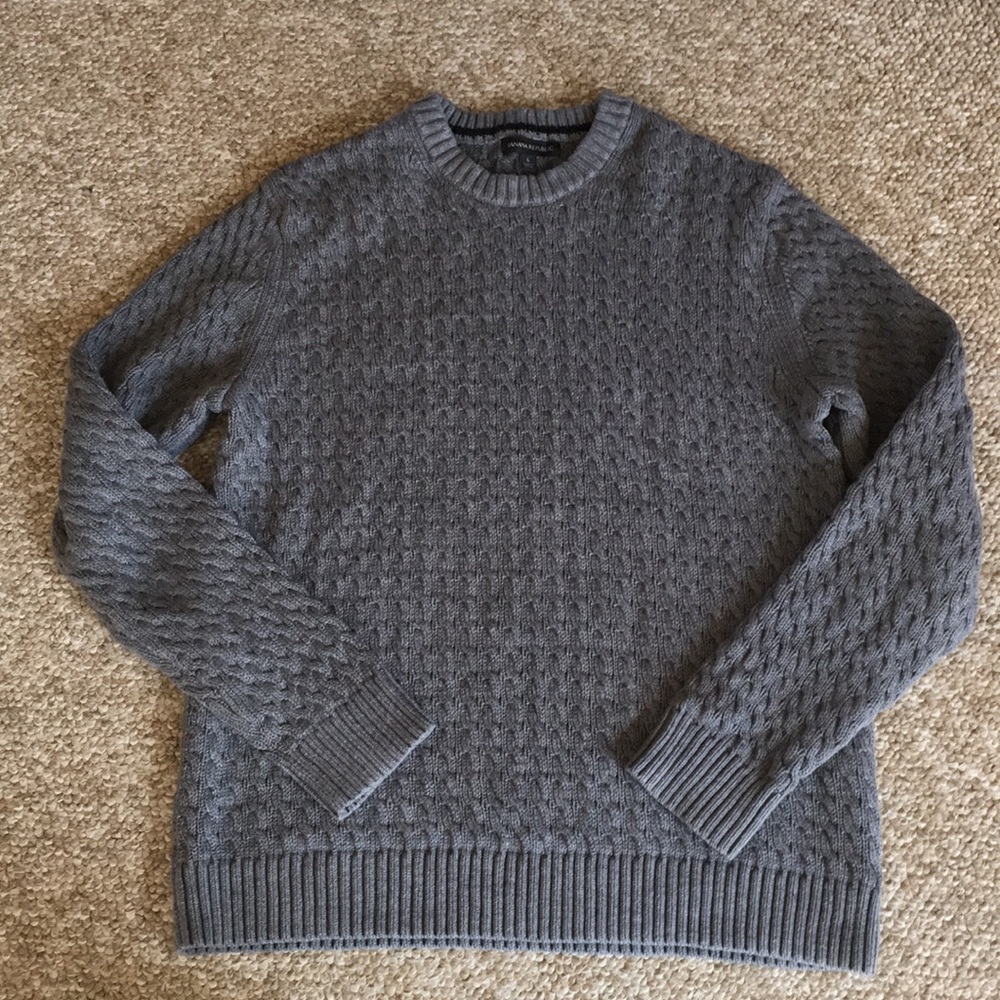 Banana Republic grey chunky crewneck sweater